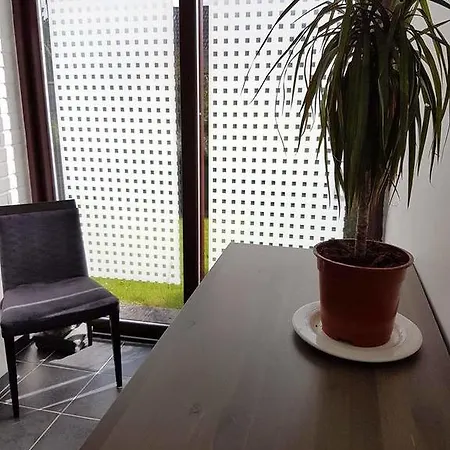 37 Rogers Close בריסטול